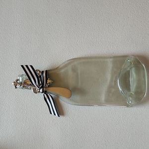 Fluer-de-lis glass Chesse Plate Bottle w/Knife Cheese Board